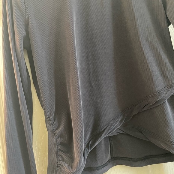 Lululemon crop top - Picture 5 of 6